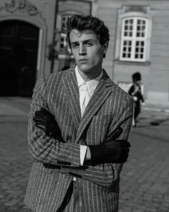 CHRISTIAN PEARL