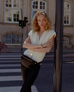 ISABELLA BELT BAG