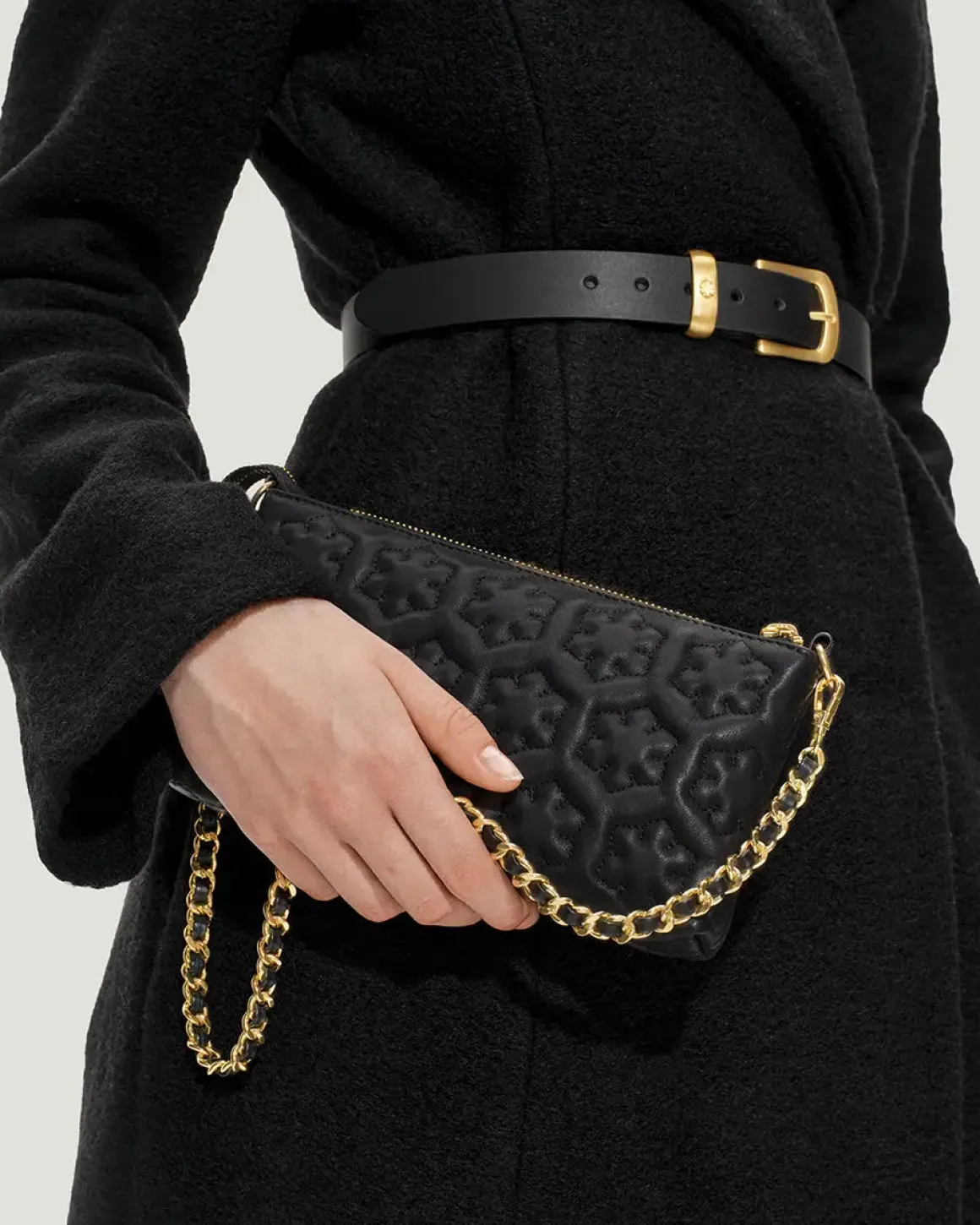 ISABELLA CLUTCH