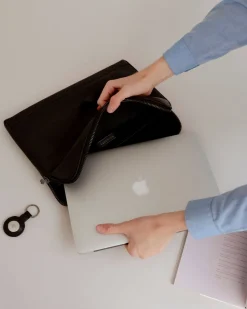 KALMUS COMPUTER SLEEVE - W