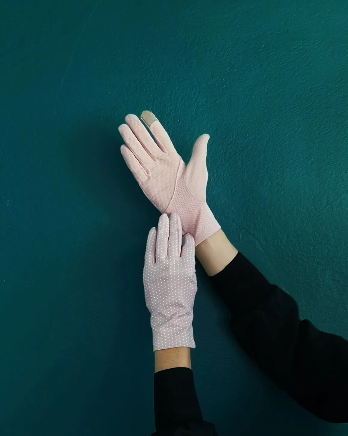 PROTECTIVE SHOPPING GLOVES